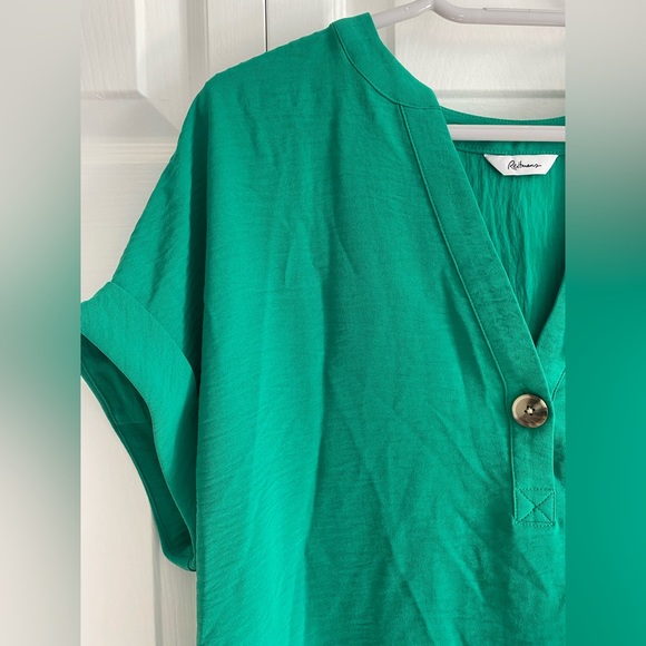 Reitmans Short-Sleeve Loose Dress w/ Split Neckline NWT - Picture 4 of 6